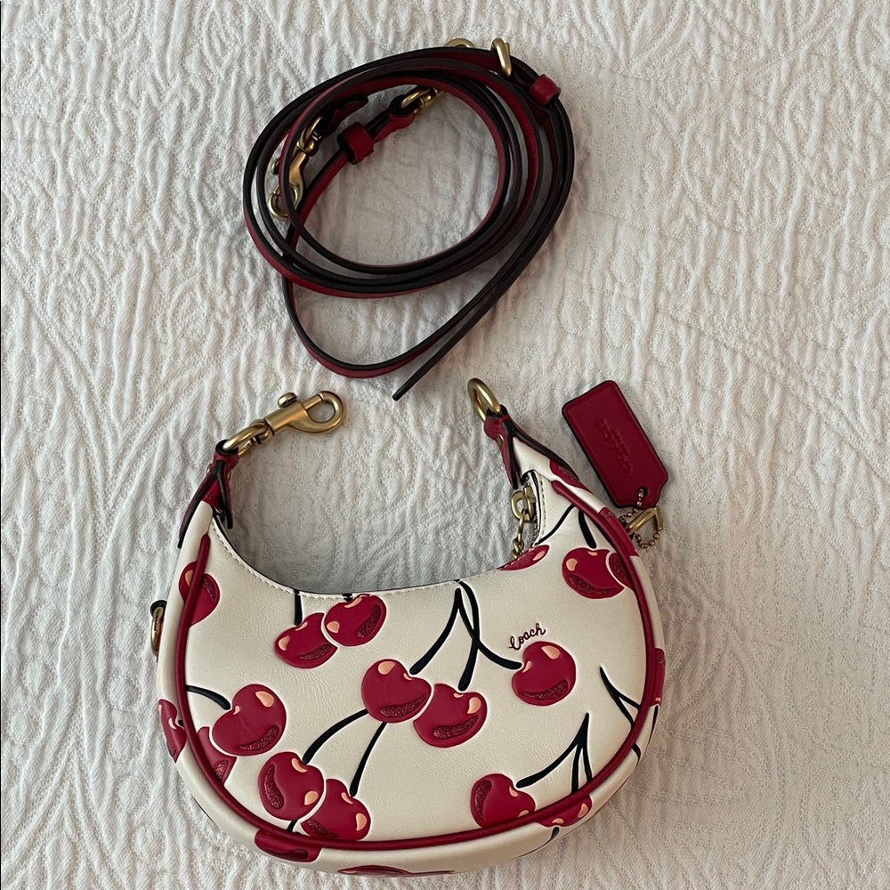 Authentic Coach Jonie Cherry Print bag NWOT - Picture 5 of 7